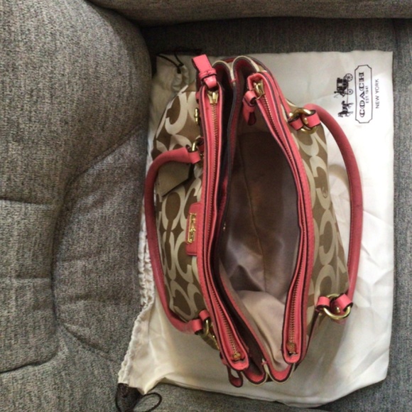 Dec 2012 Coach Satchel - GUC - Coral with Signature Satin - Picture 6 of 8
